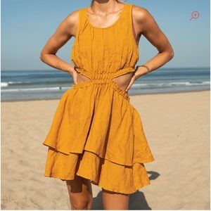 Nwt left on Friday getaway linen beach dress